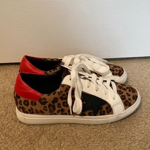 Cheetah star sneakers